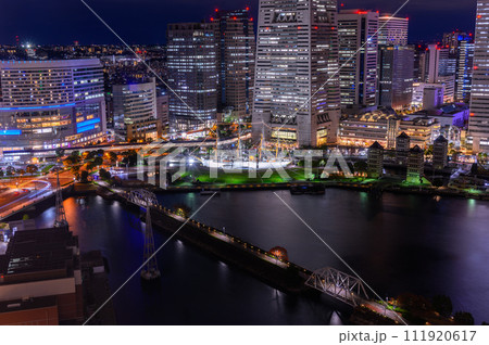 みなとみらいの夜景 みなとみらいの夜景 111920617
