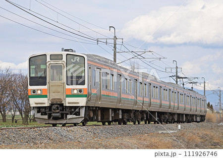 両毛線　岩沼ー国定　JR東日本　211系　A34編成（高崎） 111926746