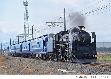両毛線　国定ー岩沼　JR東日本　C61-20＋12系＋EF64-1001（高崎）　試運転 111926754