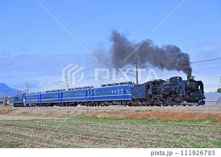 両毛線　駒形ー伊勢原　JR東日本　C61-20＋12系＋EF64-1001（高崎）　試運転 111926785