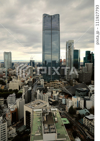 東京都市景観 東京タワーの展望台から見た今も日本で最も高い超高層ビルが建つ街の風景 東京都市景観 東京タワーの展望台から見た今も日本で最も高い超高層ビルが建つ街の風景 111927793