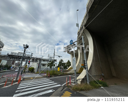 首都高 加平インター 出入口 首都高 加平インター 出入口 111935211