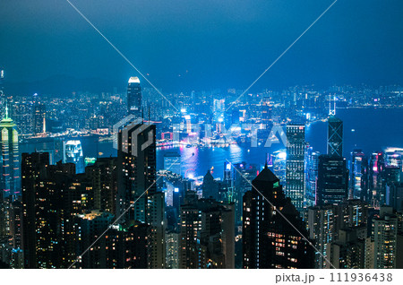 青々しい香港の夜景 青々しい香港の夜景 111936438