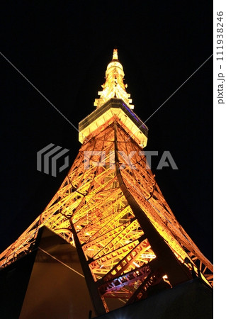 夜中の東京タワー 111938246