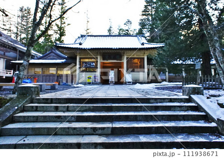 世界遺産「高野山」霊宝館 111938671