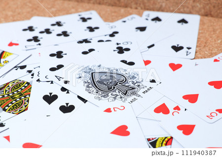 トランプ, 玩具, ゲーム, おもちゃ, 勝負, 遊び, カードゲーム, ポーカー トランプ, 玩具, ゲーム, おもちゃ, 勝負, 遊び, カードゲーム, ポーカー 111940387
