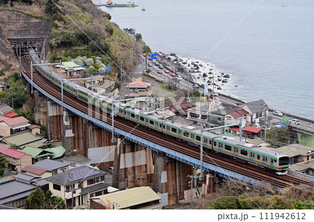 東海道本線　早川ー根府川　JR東日本　E231系1000番台　K-11編成（国府津） 111942612
