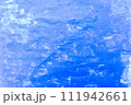 青色の抽象的水彩画風の背景素材 111942661