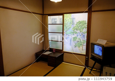 豊島区立トキワ荘マンガミュージアム 　漫画家達の部屋 111943759