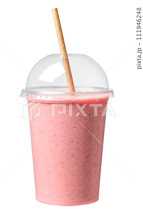 strawberry and banana smoothie 111946248