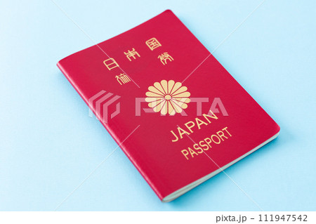 赤いパスポート 111947542