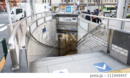 東京メトロ有楽町線の江戸川橋駅1a出入口 111949447