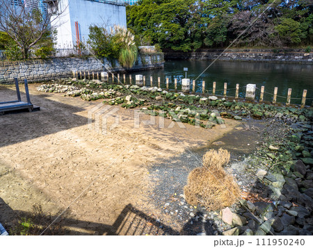 ウォーターズ竹芝に作られた人口の干潟【竹芝干潟】 111950240