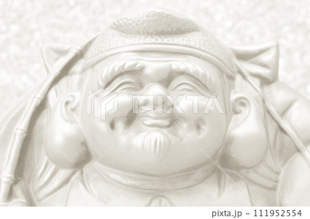 七福神の恵比寿天の置物の顔(ホワイト) 七福神の恵比寿天の置物の顔(ホワイト) 111952554
