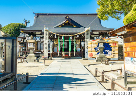 大阪府吹田市西の庄町の泉殿宮(泉の如く力湧き出る) 拝殿 大阪府吹田市西の庄町の泉殿宮(泉の如く力湧き出る) 拝殿 111953331