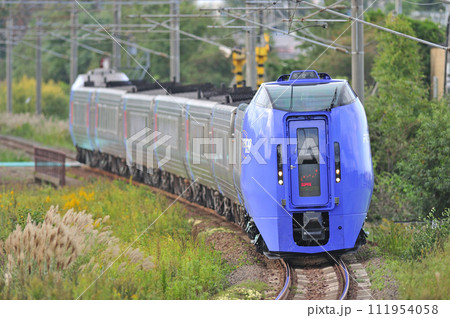 千歳線　北広島ー島松　JR北海道　キハ283系　スーパー北斗 111954058