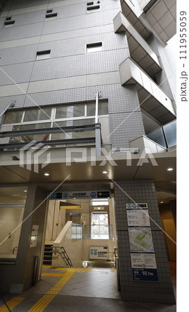 東京メトロ南北線・都営地下鉄三田線の白金高輪駅1番出入口、高輪コミュニティプラザに直結 111955059