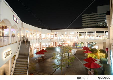 りんくうプレミアムアウトレット 111955955