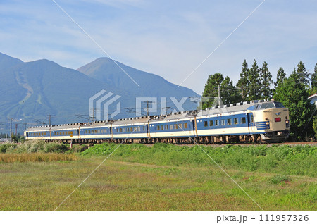 磐越西線 猪苗代ー川桁 JR東日本 583系 N1+N2編成(仙台) あいづ 磐越西線 猪苗代ー川桁 JR東日本 583系 N1+N2編成(仙台) あいづ 111957326