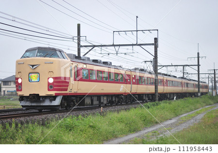 高崎線　行田ー熊谷　JR東日本　183系　OM101編成（大宮）　旅のプレゼント 111958443