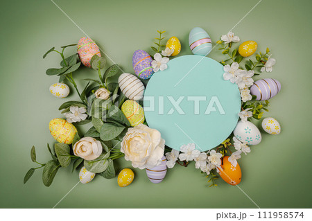 Happy Easter composition 111958574