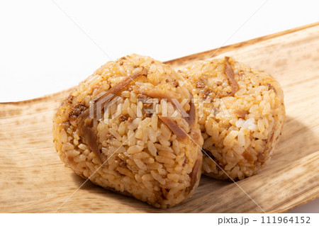 鶏ごぼう　おにぎり 111964152