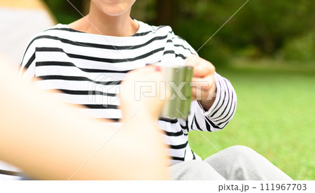 アウトドアなどのイメージカット 111967703