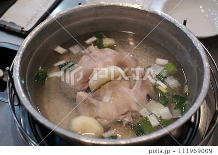 韓国ソウルのタッカンマリ 韓国ソウルのタッカンマリ 111969009