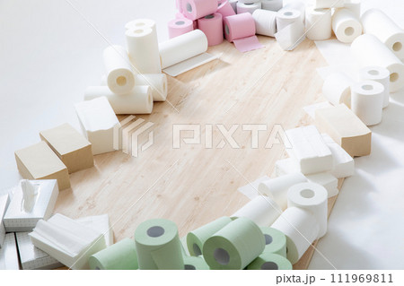 トイレットペーパー、キッチンタオル等、ペーパー類 トイレットペーパー、キッチンタオル等、ペーパー類 111969811