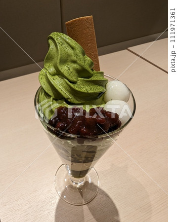 抹茶パフェ 抹茶パフェ 111971361