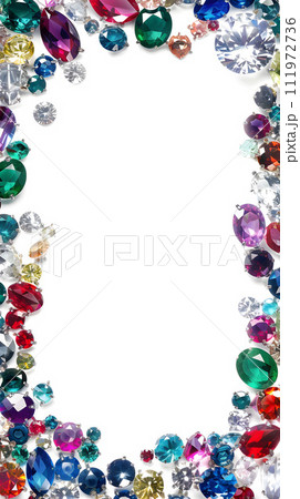 豪華な宝石で飾られたエレガントなフレームデザイン 111972736