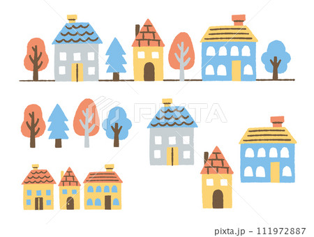 大きな窓がある家が立ち並ぶ景色_色 111972887