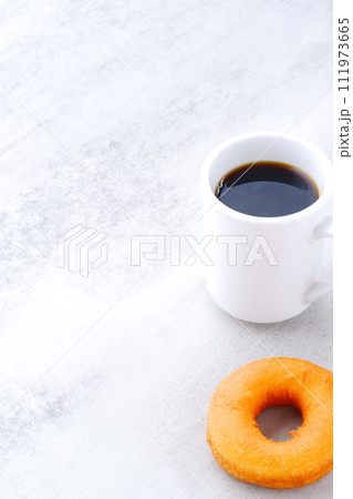 ドーナツとコーヒー ドーナツとコーヒー 111973665