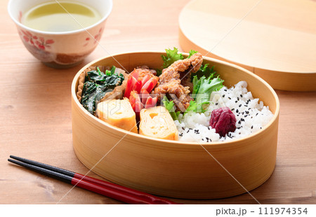 お弁当　曲げわっぱ 111974354