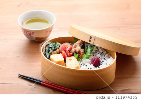 お弁当　曲げわっぱ 111974355