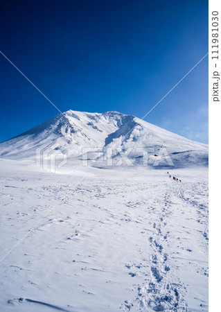 【北海道•大雪山】冬の旭岳 111981030