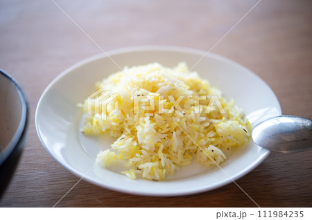 長粒米のターメリックライス 111984235