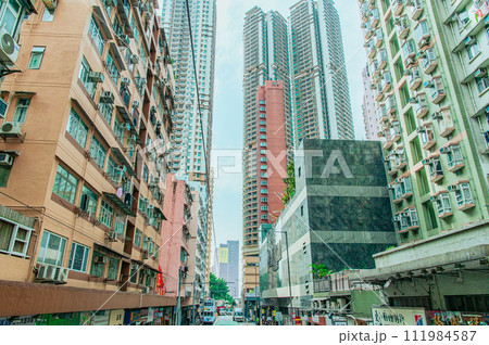 香港トラムからみた香港の景色 香港トラムからみた香港の景色 111984587