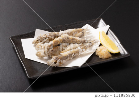 メヒカリの唐揚げ 111985830