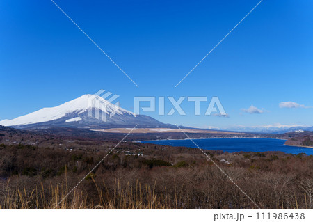 富士山 山中湖パノラマ台より 富士山 山中湖パノラマ台より 111986438