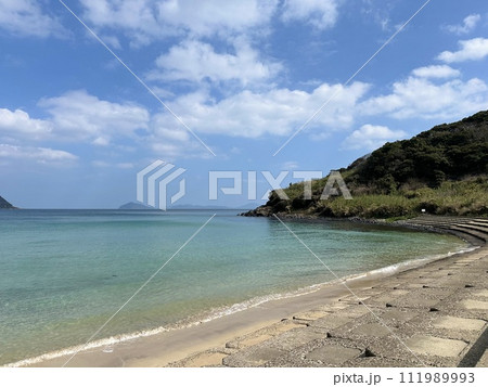 唐津市の相賀の浜 111989993