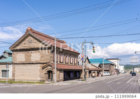 増毛町並み　旧商家丸一本間家　明治時代の栄華　豪壮なたたずまい　増毛町の経済的な発展を象徴　増毛観光 111999064
