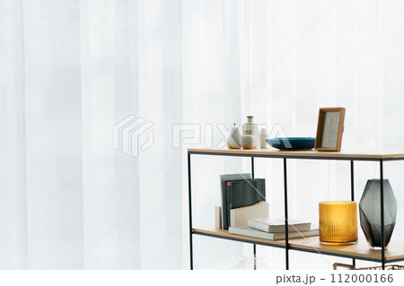 窓とインテリア雑貨 112000166