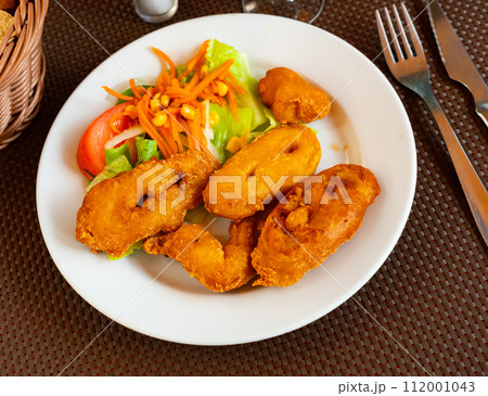 National dish of Spanish cuisine is Calamares a la romana 112001043