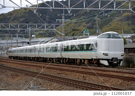 東海道本線を走る287系特急くろしお6両 112001837