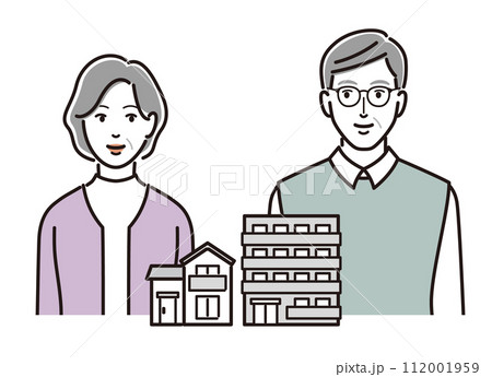 老後の住まいについて考えるシニア夫婦 112001959