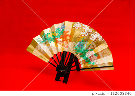 日本的伝統工芸品の舞扇、舞踊や装飾品としも非常に美しい。贈り物にも最適。 112005840