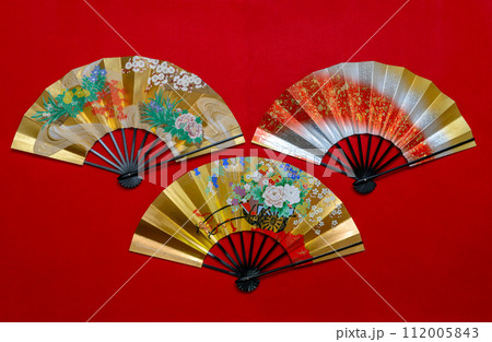日本的伝統工芸品の舞扇、舞踊や装飾品としも非常に美しい。贈り物にも最適。 日本的伝統工芸品の舞扇、舞踊や装飾品としも非常に美しい。贈り物にも最適。 112005843