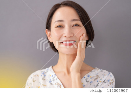 ビューティー　前ボケ　正面 112005907