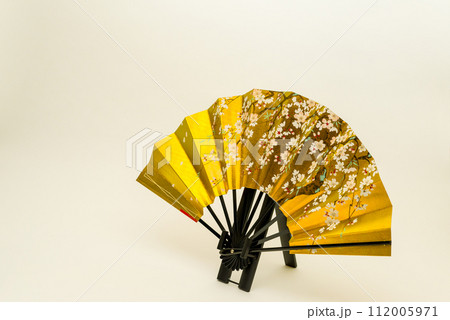 日本的伝統工芸品の舞扇、舞踊や装飾品としも非常に美しい。贈り物にも最適。 112005971